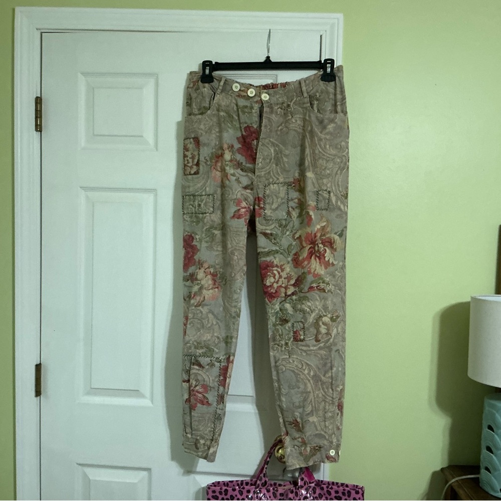 NWOT Jaded Gypsy traveler pants with button cuffs size L/XL